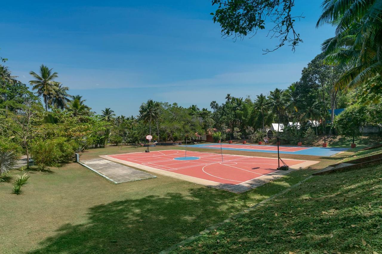 Estuary Sarovar Premiere Poovar Island Екстериор снимка
