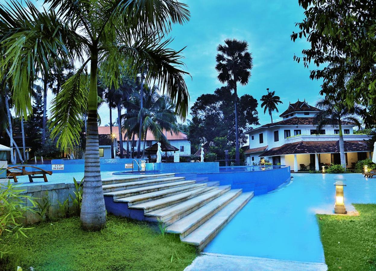 Estuary Sarovar Premiere Poovar Island Екстериор снимка