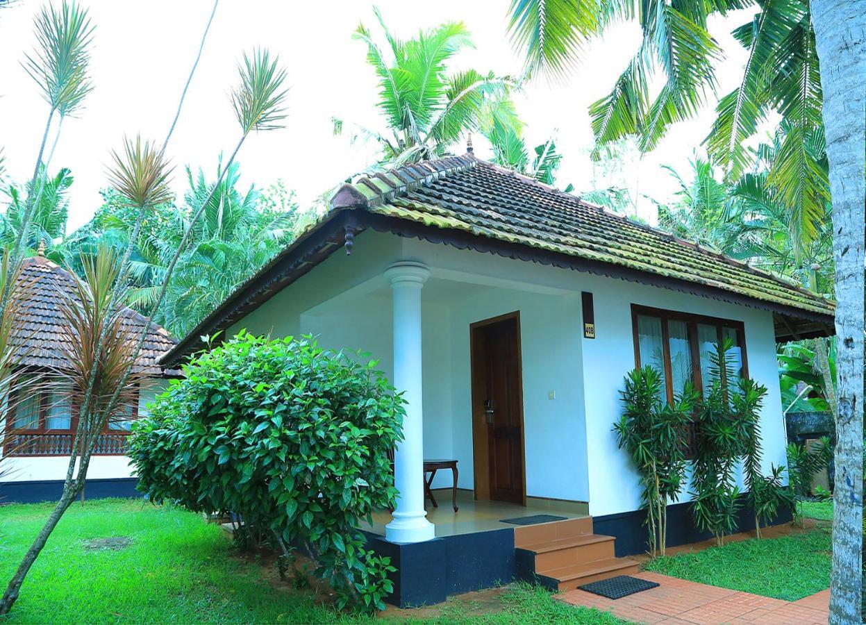 Estuary Sarovar Premiere Poovar Island Екстериор снимка